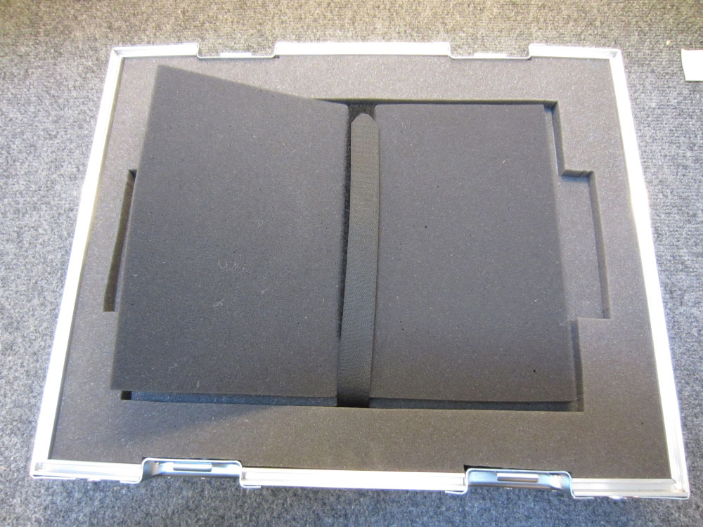 Glass stores in the case lid